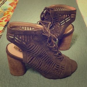 Peep toe tie up sandals